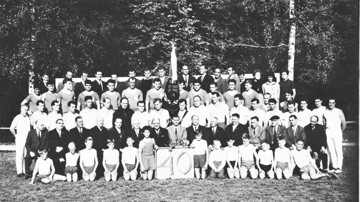 Historisches Schwarz-Weiß-Foto von der 40-Jahres-Feier 1963